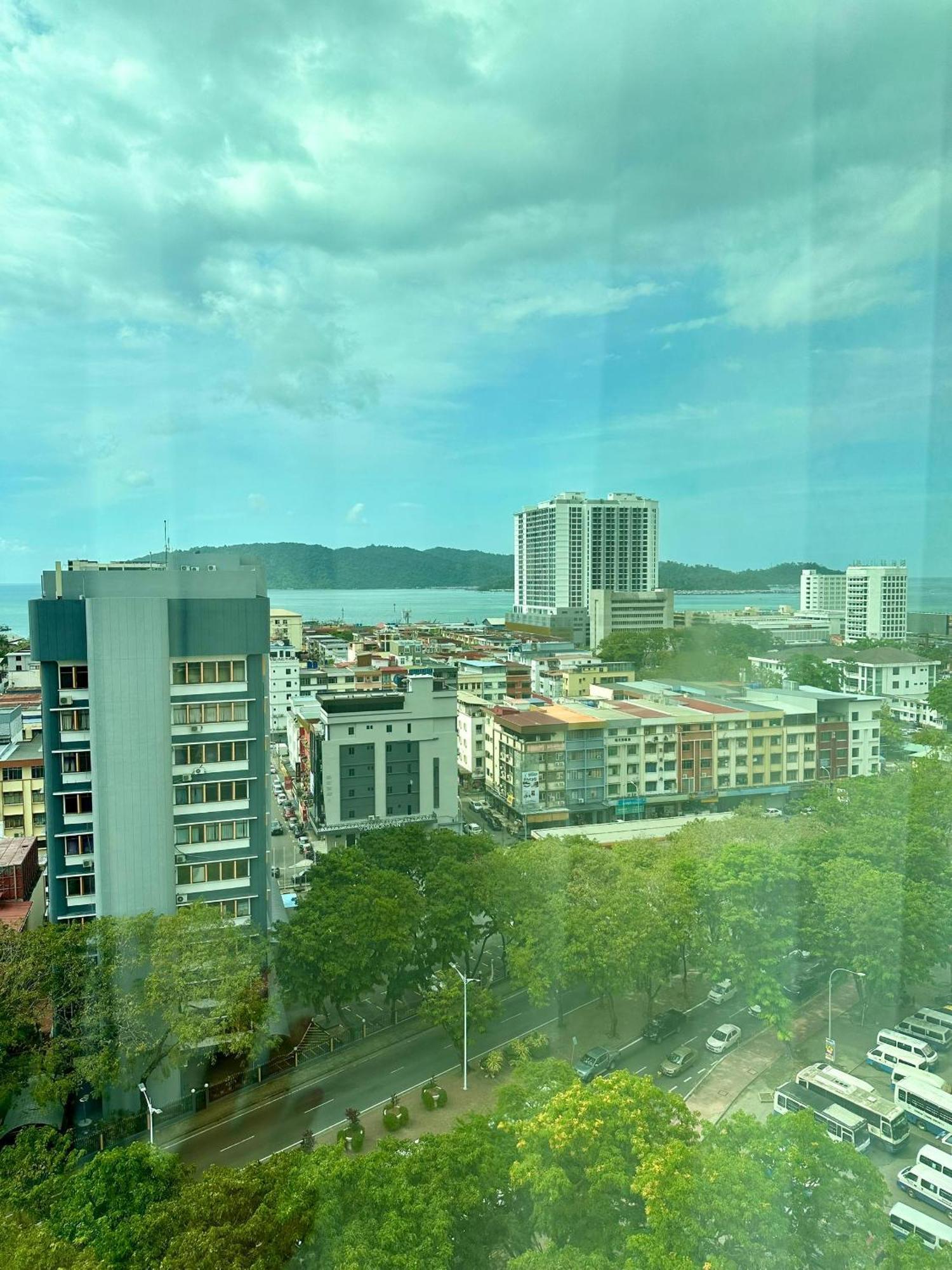 King Park Hotel Kota Kinabalu Exterior foto